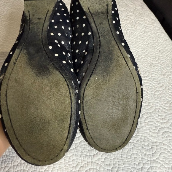 Tory Burch Black Flats with Gold Logo and White Dots - Picture 6 of 8